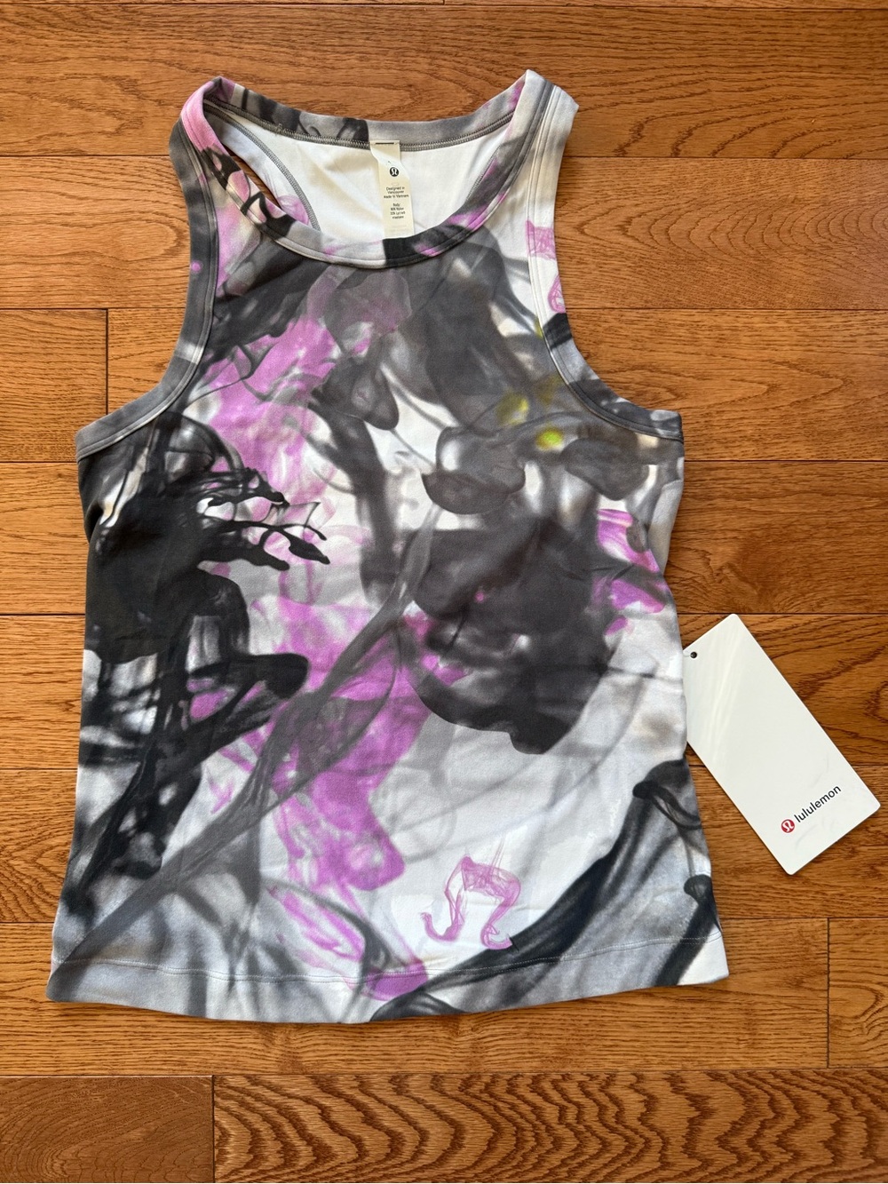 Lululemon Throwback Print Align Waist-Length Racerback Tank NWT size 4
Unicorn
